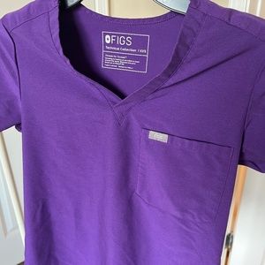 FIGS XXS One Pocket Scrub Top in Purple